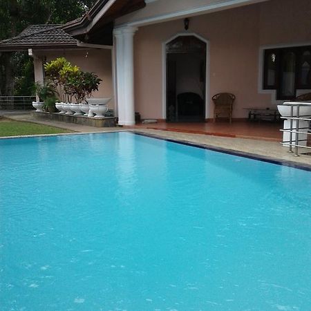 Kandy View Garden Hotel 외부 사진