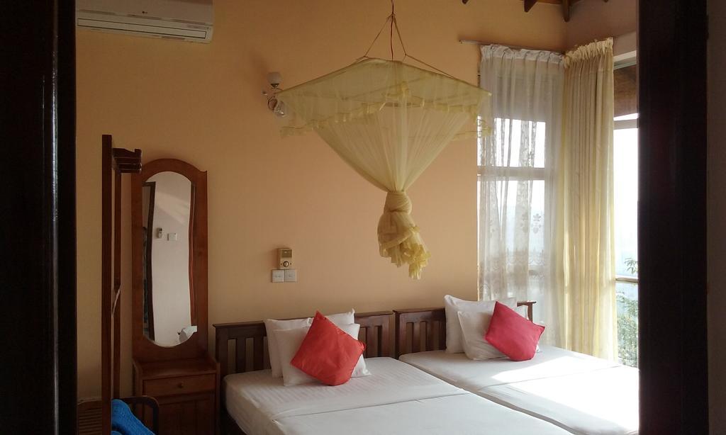 Kandy View Garden Hotel 외부 사진